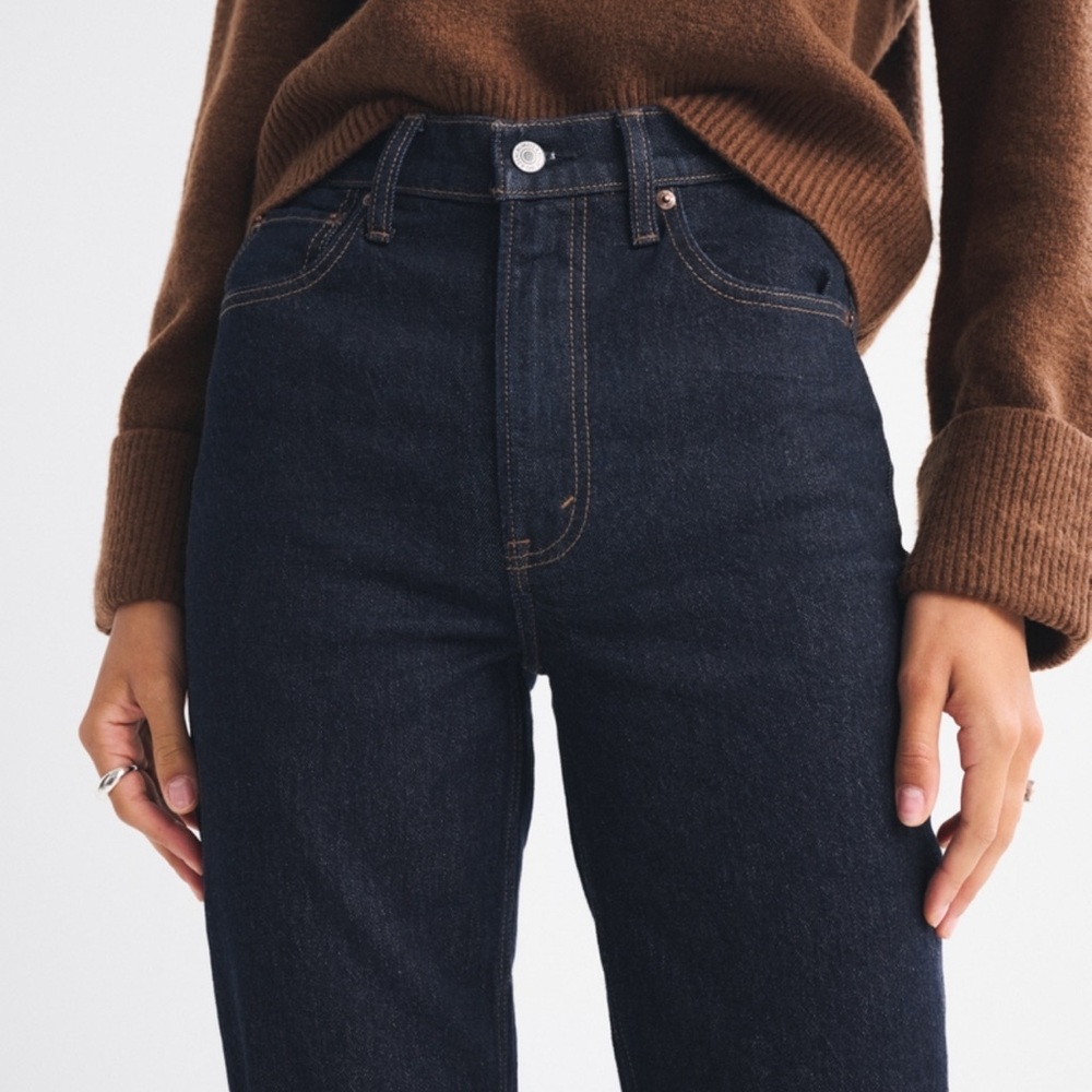 Abercrombie 90s Straight Ultra High Rise Jeans
